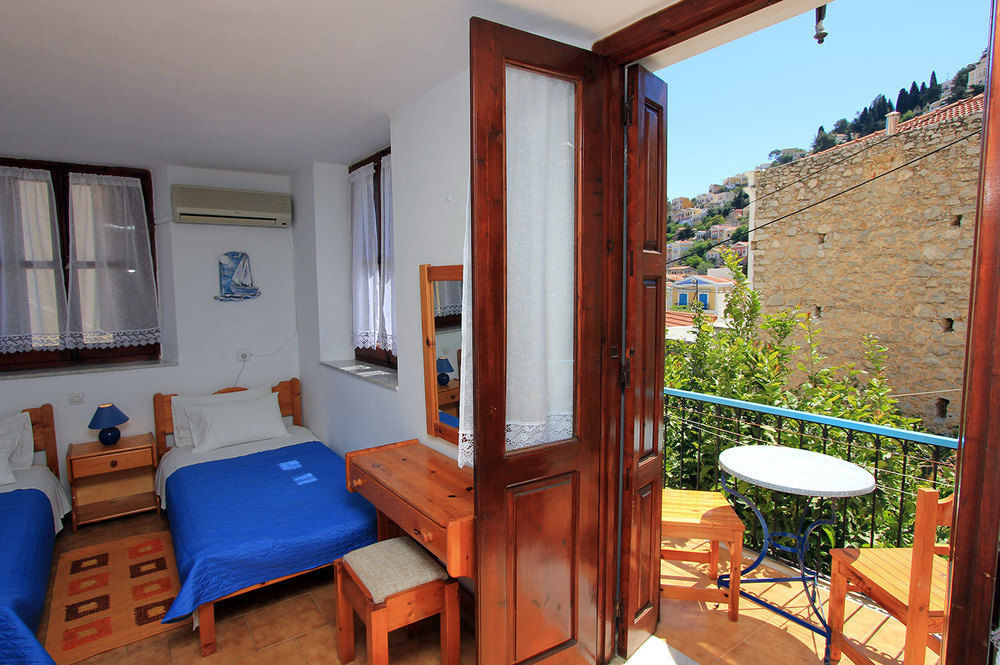 Symi Center Hotel Exteriér fotografie